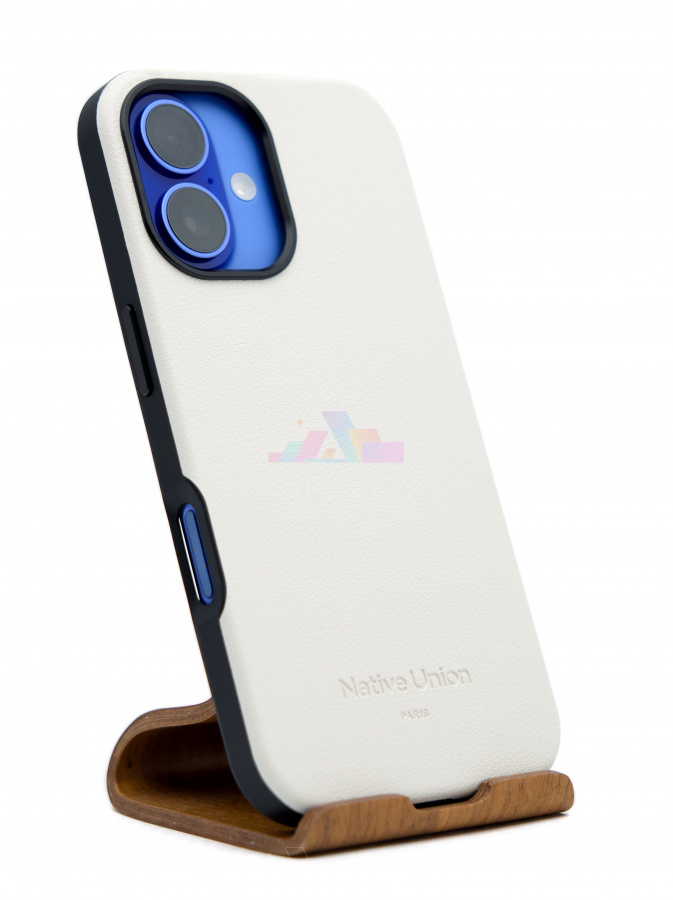 Фото Купить Чехол Native Union Active case with MagSafe для iPhone 16 Серый по низкой цене в Санкт-Петербурге