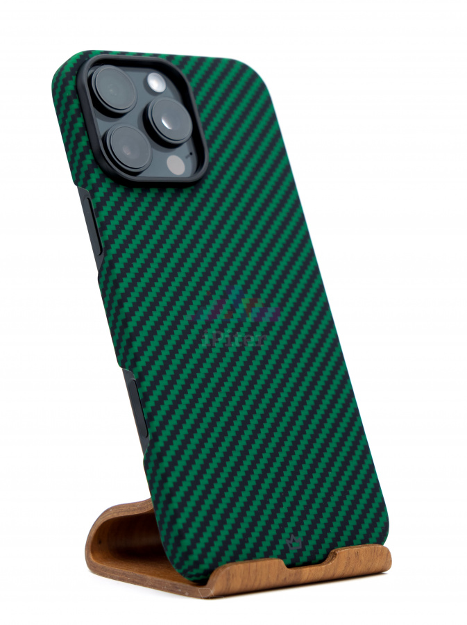 Фото Купить Чехол VLP Kevlar case with MagSafe для iPhone 16 Pro Max Зелёный по низкой цене в Санкт-Петербурге