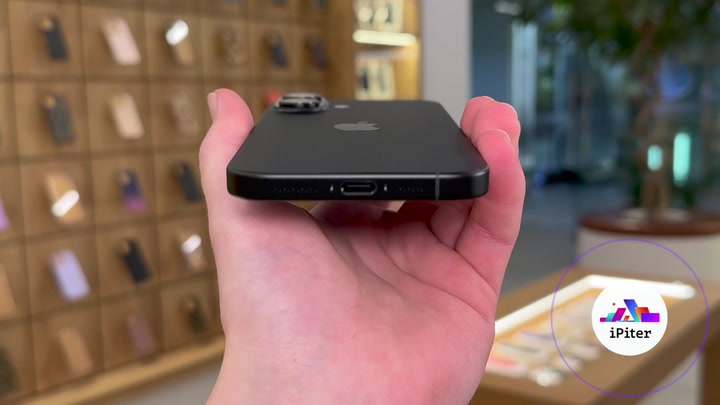 iPhone 16 Black