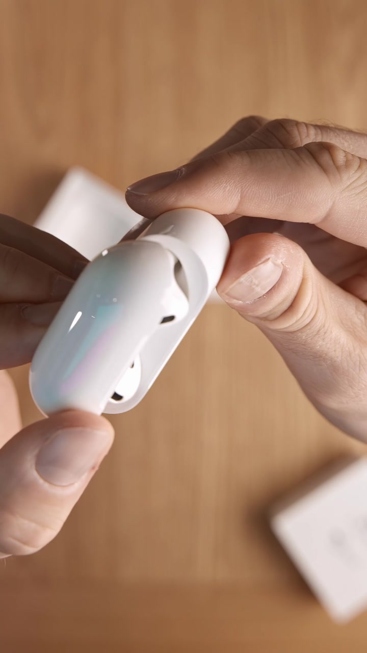 Распаковка AirPods 4 и 4 ANC