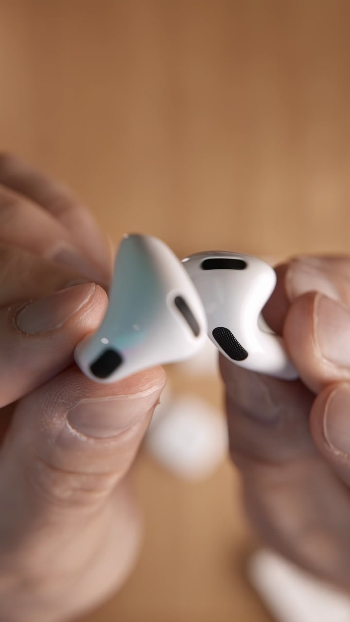 Распаковка AirPods 4 и 4 ANC