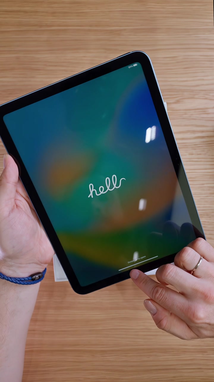 Распаковка iPad 10
