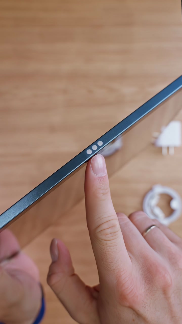 Распаковка iPad 10