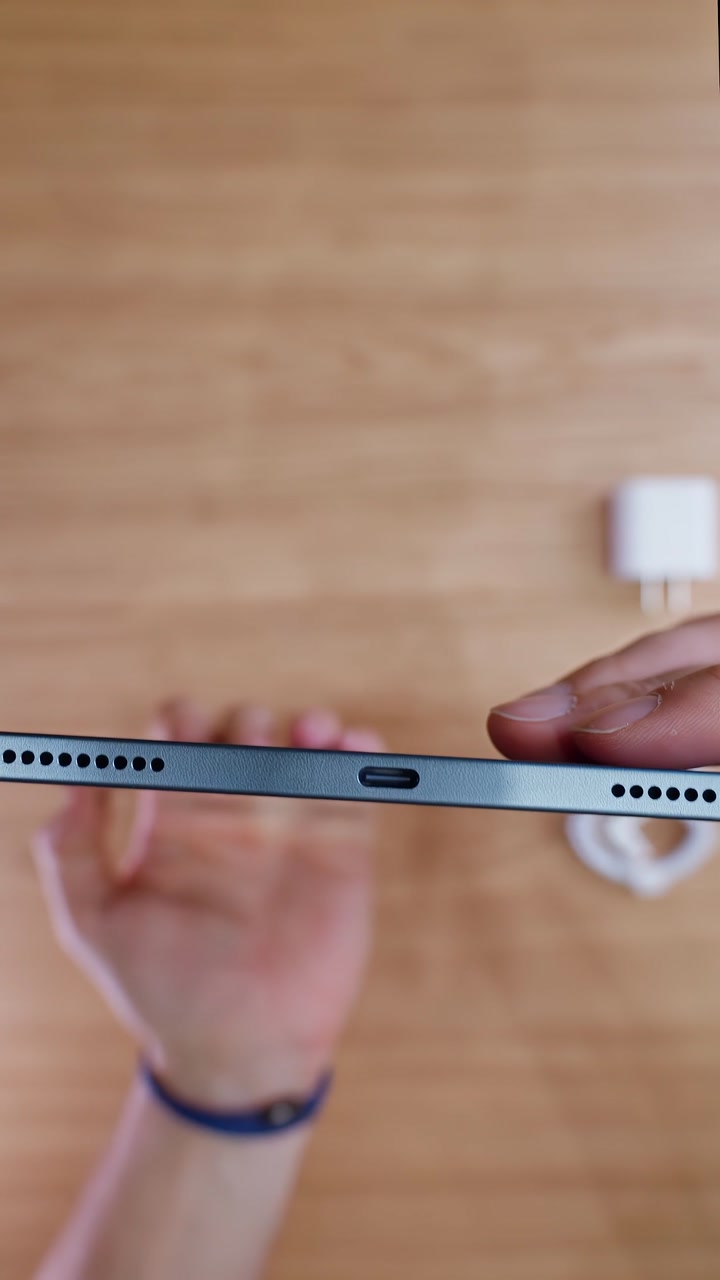 Распаковка iPad 10