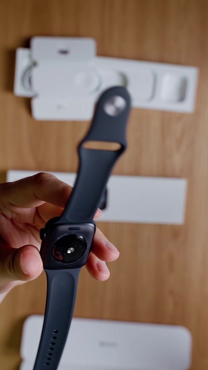 Распаковка Apple Watch SE 2 40mm Sport Band