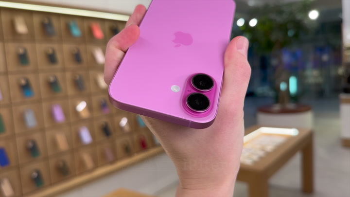 iPhone 16 Pink