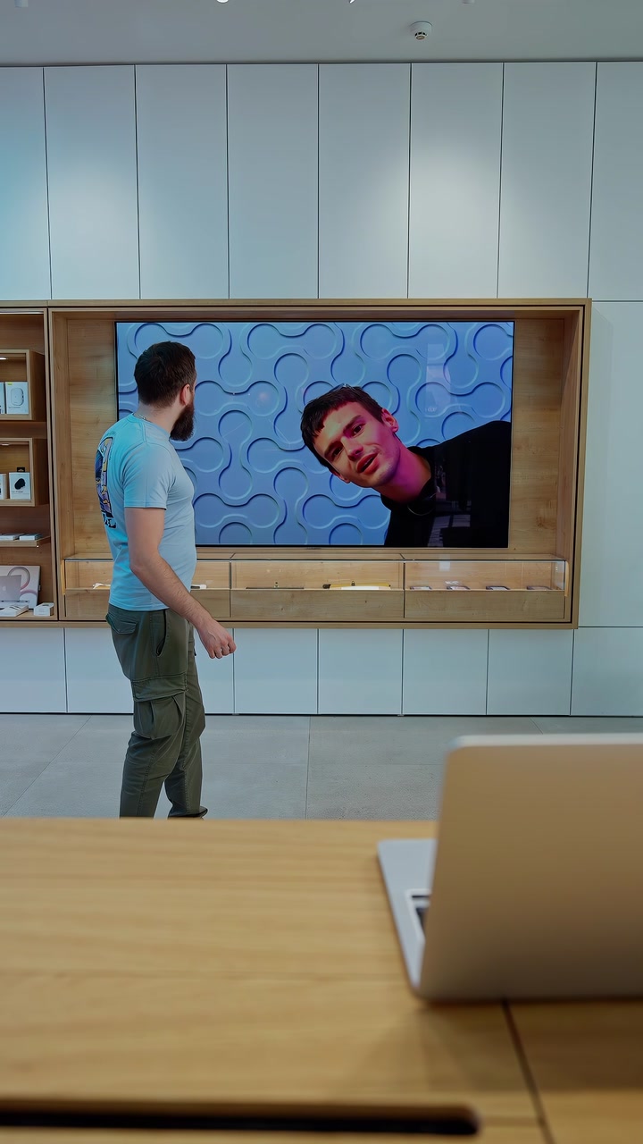 «iPhone 15: главное запастись терпением»