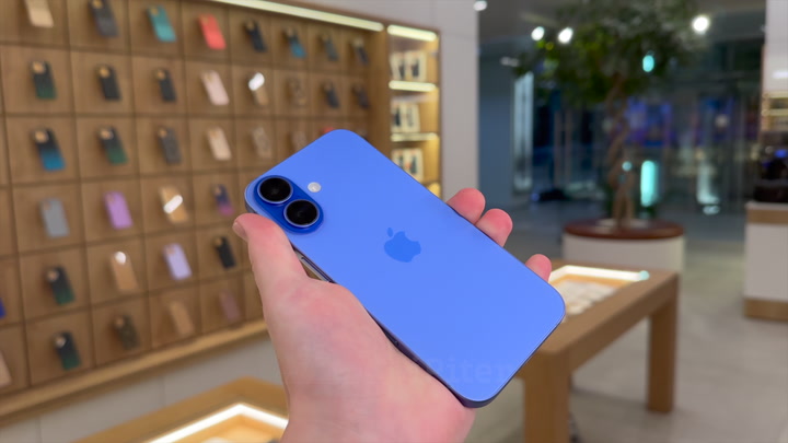 iPhone 16 Ultramarine