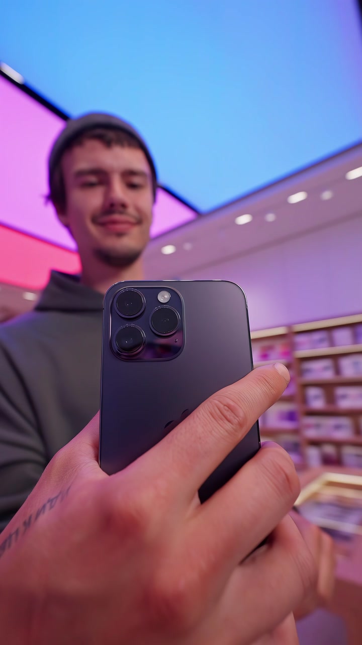 Ммм…это ощущение от нового iPhone?