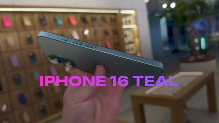 iPhone 16 Teal