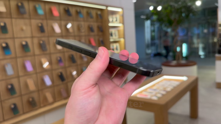 iPhone 16 Pro Black Titanium