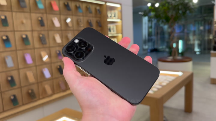 iPhone 16 Pro Black Titanium