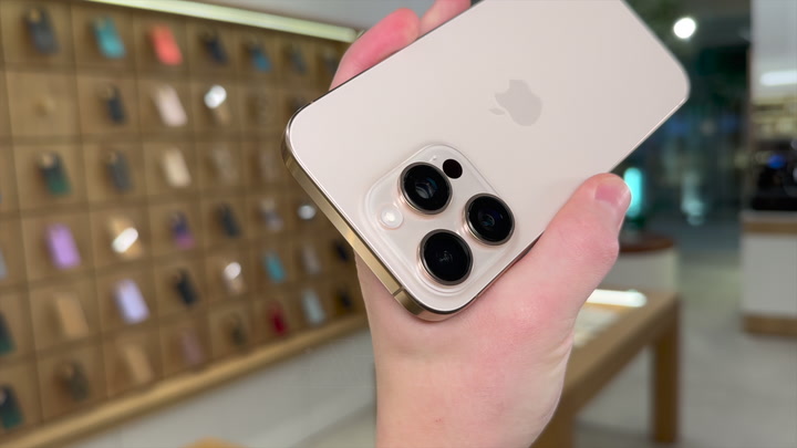 iPhone 16 Pro Desert Titanium