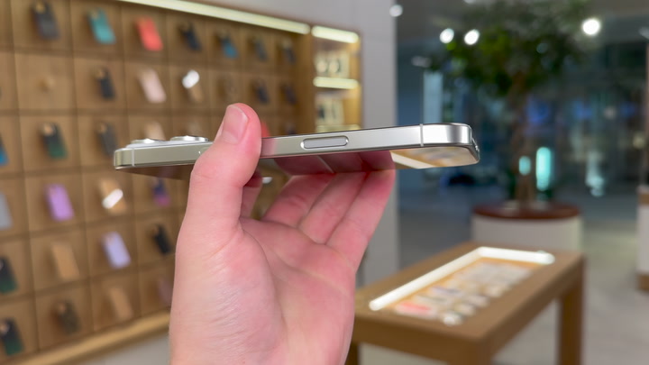 iPhone 16 Pro White Titanium