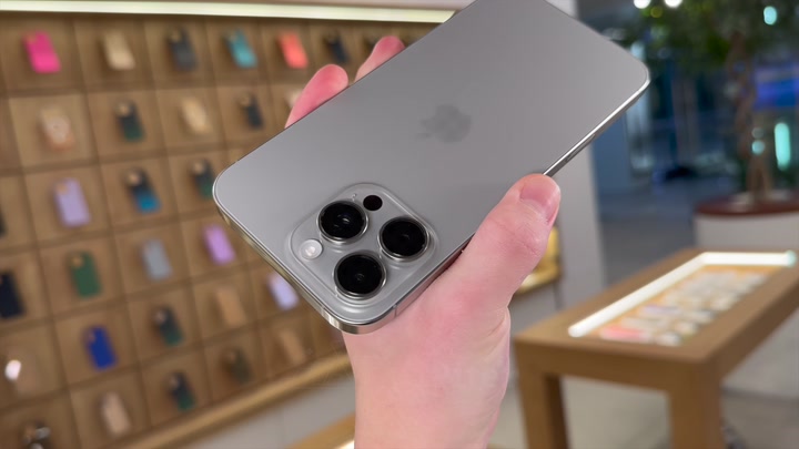iPhone 16 Pro Max Natural Titanium