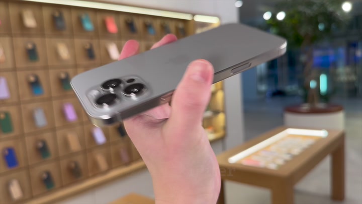 iPhone 16 Pro Max Natural Titanium