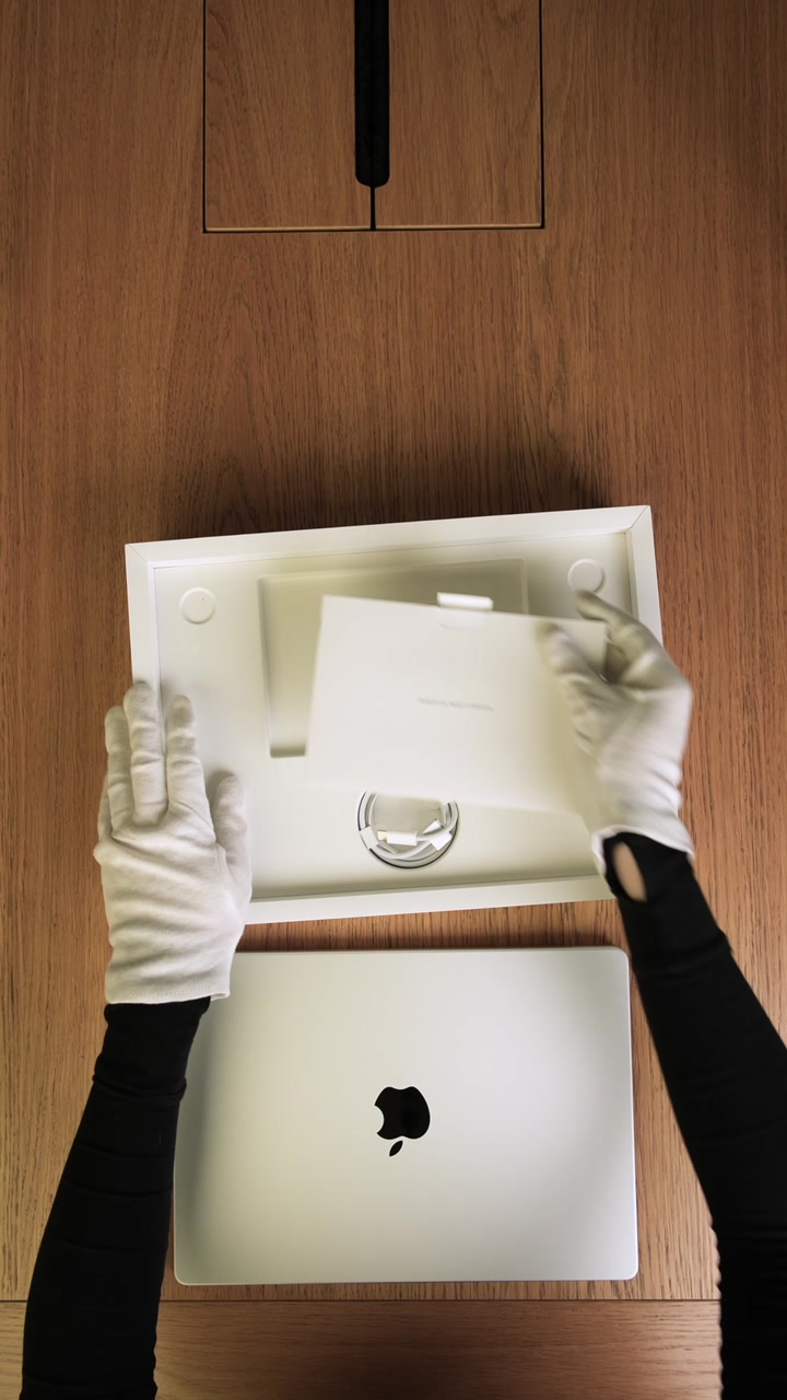 Apple MacBook Air 13 (2022) Starlight