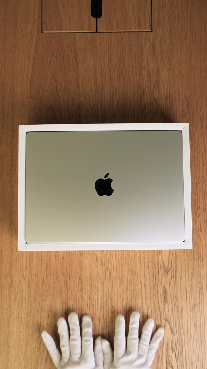 Apple MacBook Air 13 (2022) Starlight