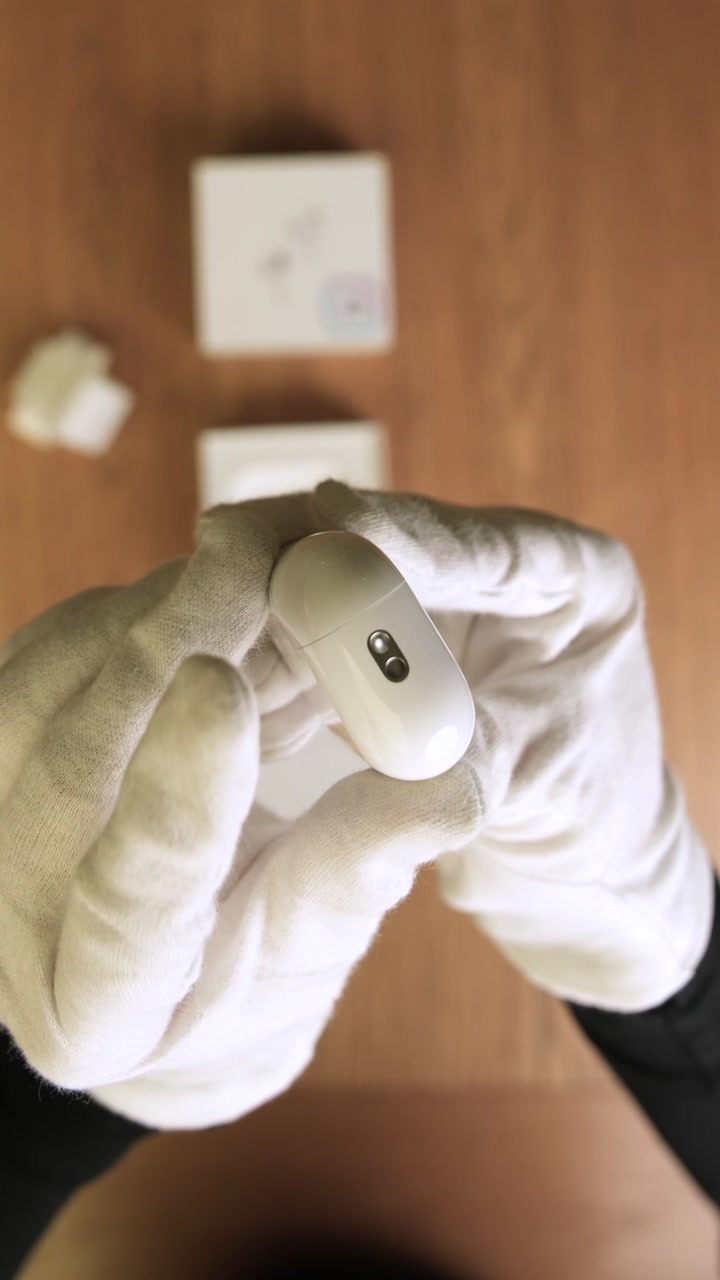 Беспроводные наушники Apple AirPods Pro 2 (USB-C)