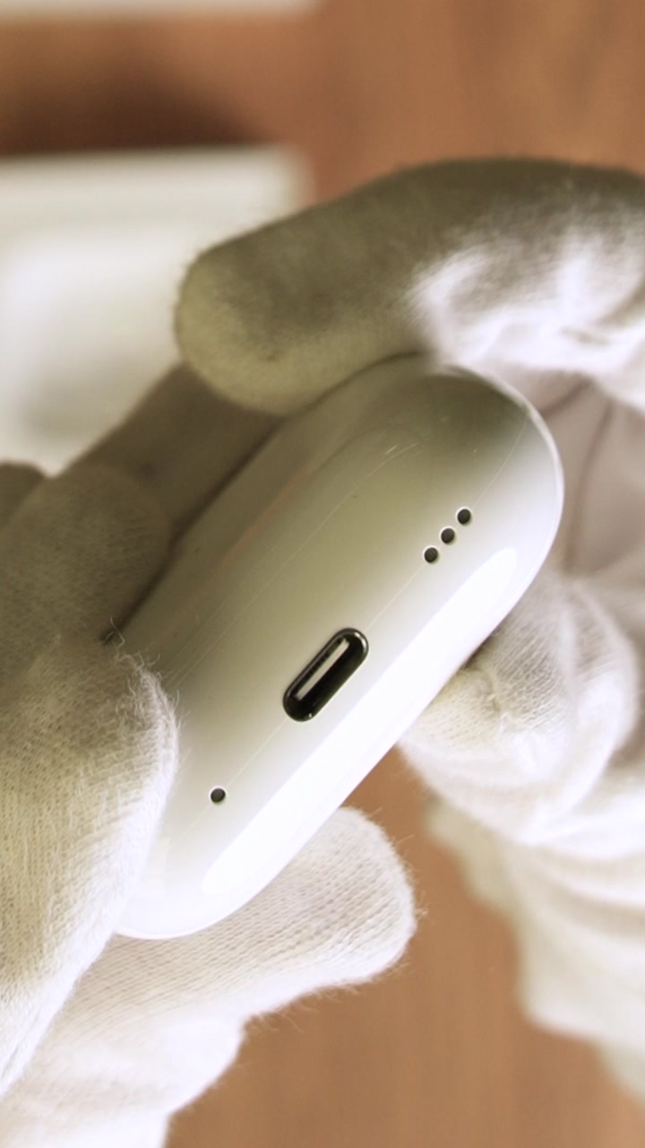 Беспроводные наушники Apple AirPods Pro 2 (USB-C)