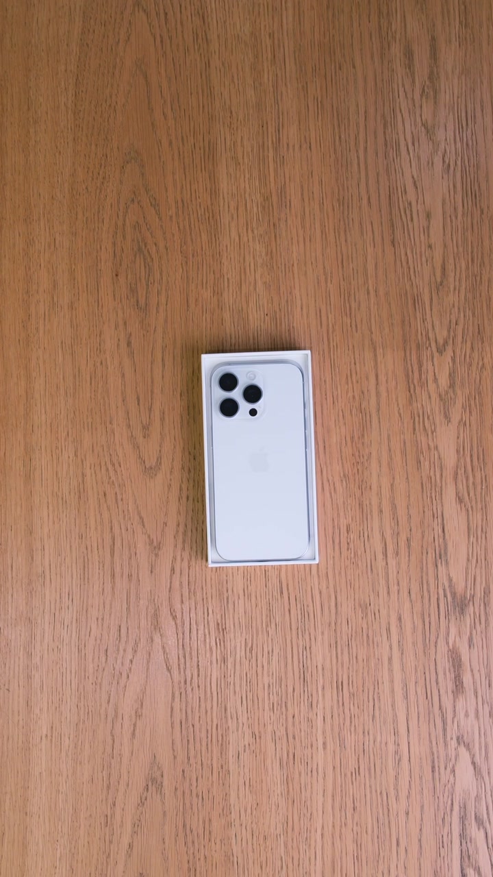 Apple iPhone 16 Pro White Titanium (Белый титан)