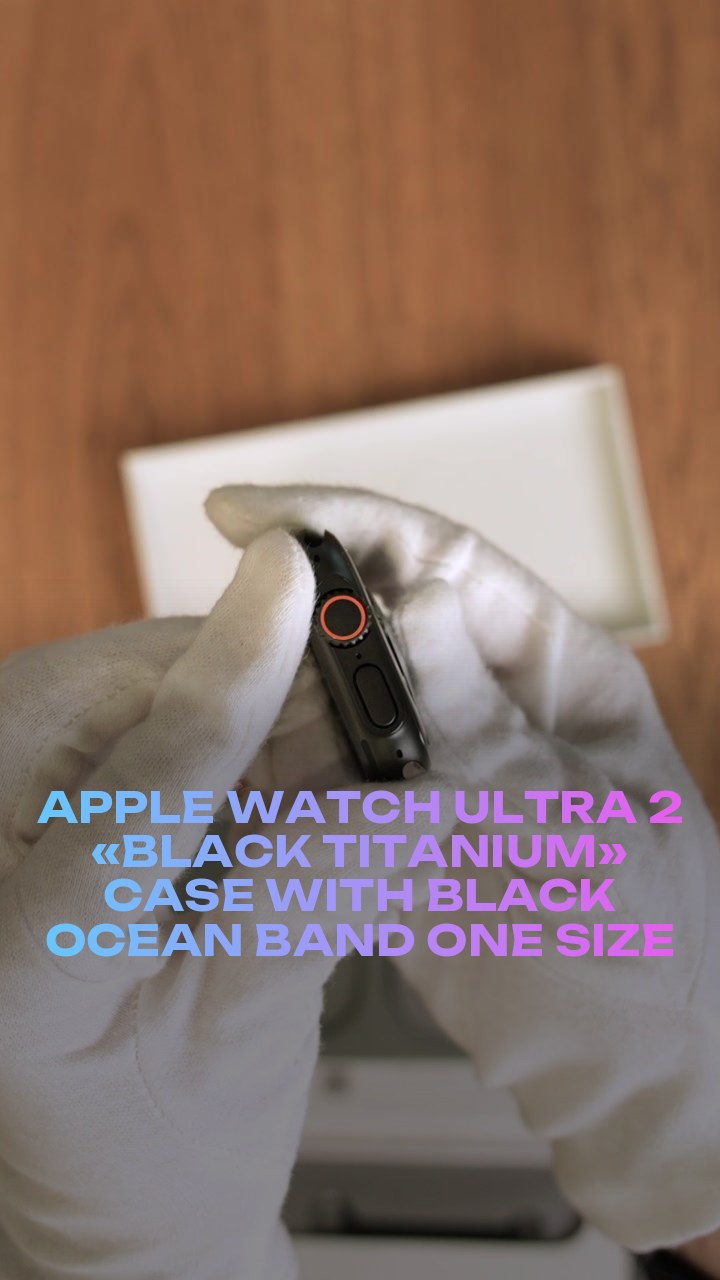 Apple Watch Ultra 2 49 мм «Black Titanium» Case with Black Ocean Band One Size