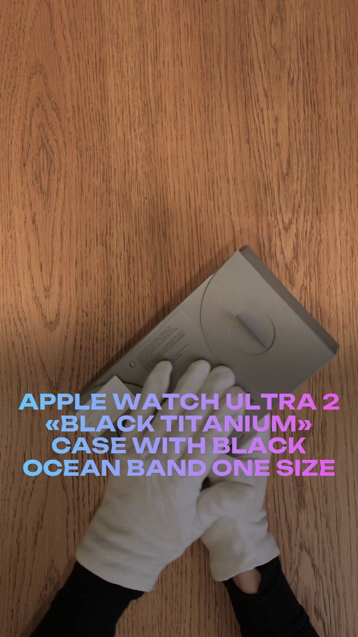 Apple Watch Ultra 2 49 мм «Black Titanium» Case with Black Ocean Band One Size