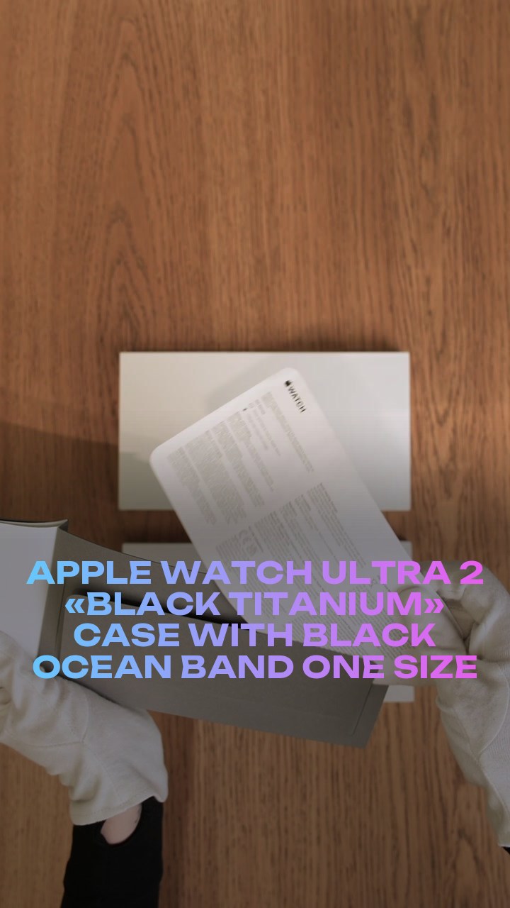Apple Watch Ultra 2 49 мм «Black Titanium» Case with Black Ocean Band One Size