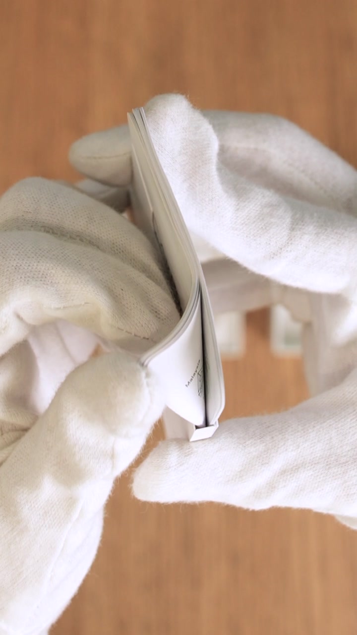 Apple AirPods (4-го поколения) с шумоподавлением ANC (MXP93)
