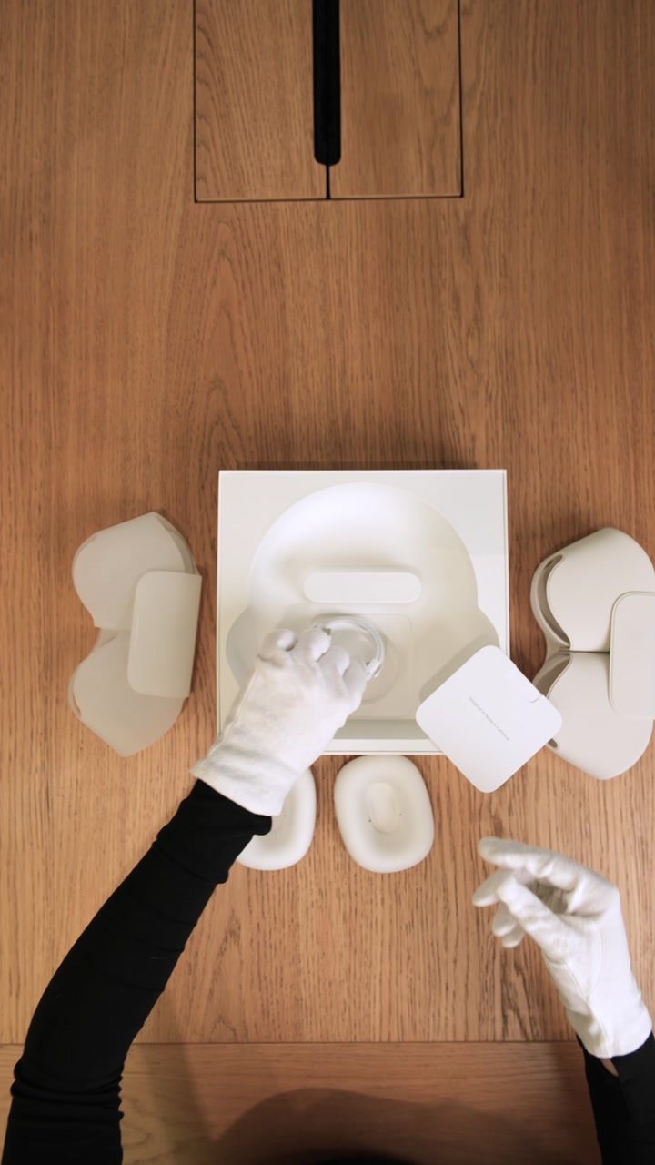Беспроводные Наушники Apple AirPods Max (2024) Starlight
