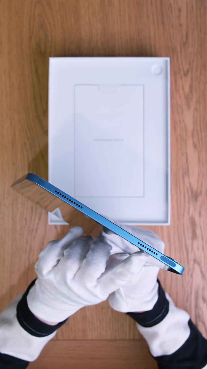 Apple iPad 11 (2025) Wi-Fi Blue (Синий)