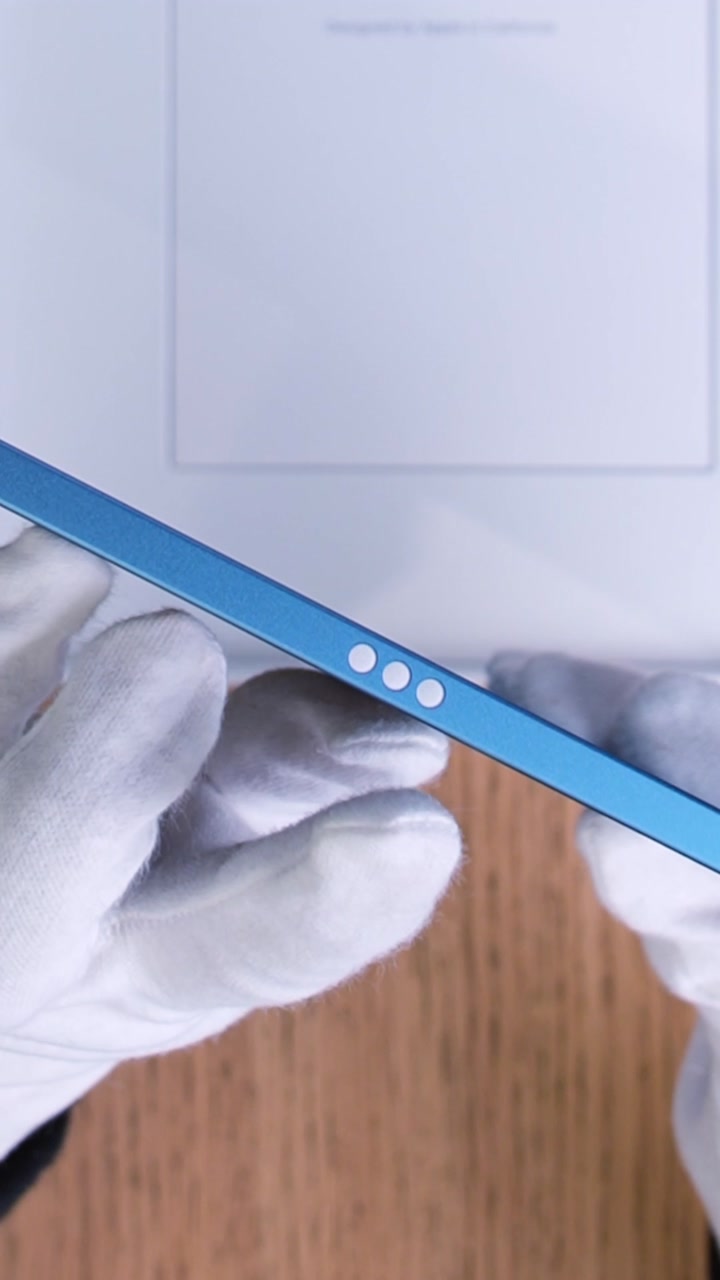 Apple iPad 11 (2025) Wi-Fi Blue (Синий)