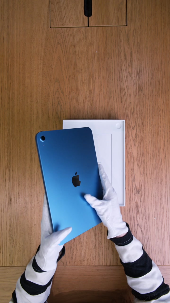 Apple iPad 11 (2025) Wi-Fi Blue (Синий)