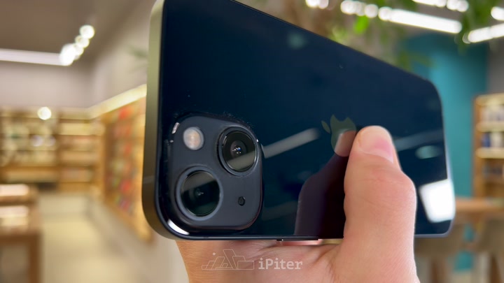 iPhone 13 Midnight