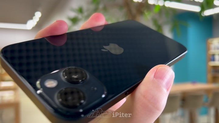 iPhone 13 Midnight