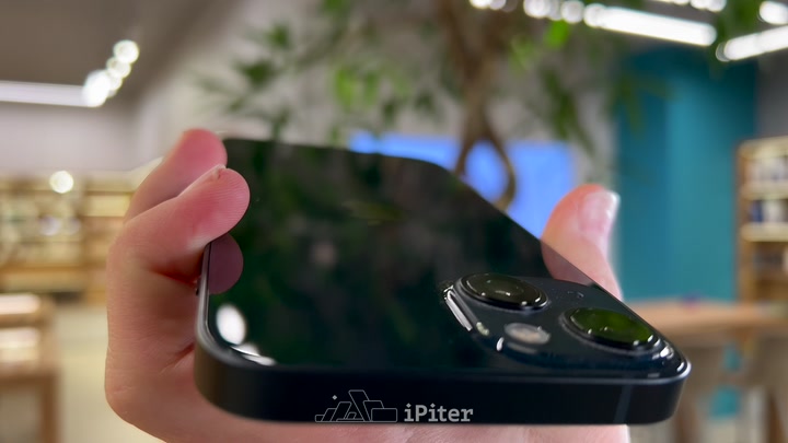 iPhone 13 Midnight