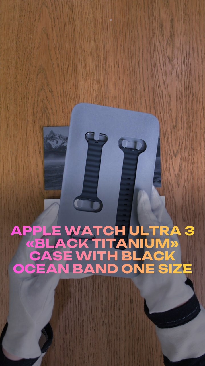 Apple Watch Ultra 3 49 мм «Black Titanium» Case with Black Ocean Band One Size