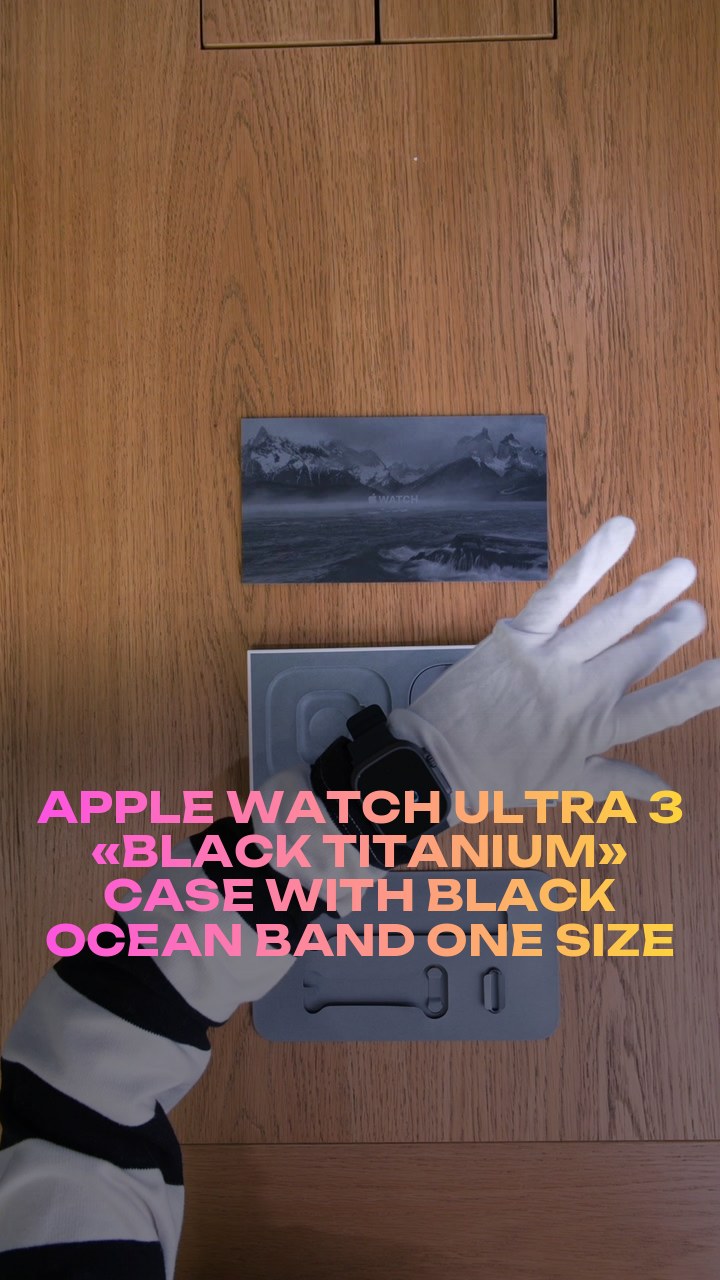 Apple Watch Ultra 3 49 мм «Black Titanium» Case with Black Ocean Band One Size