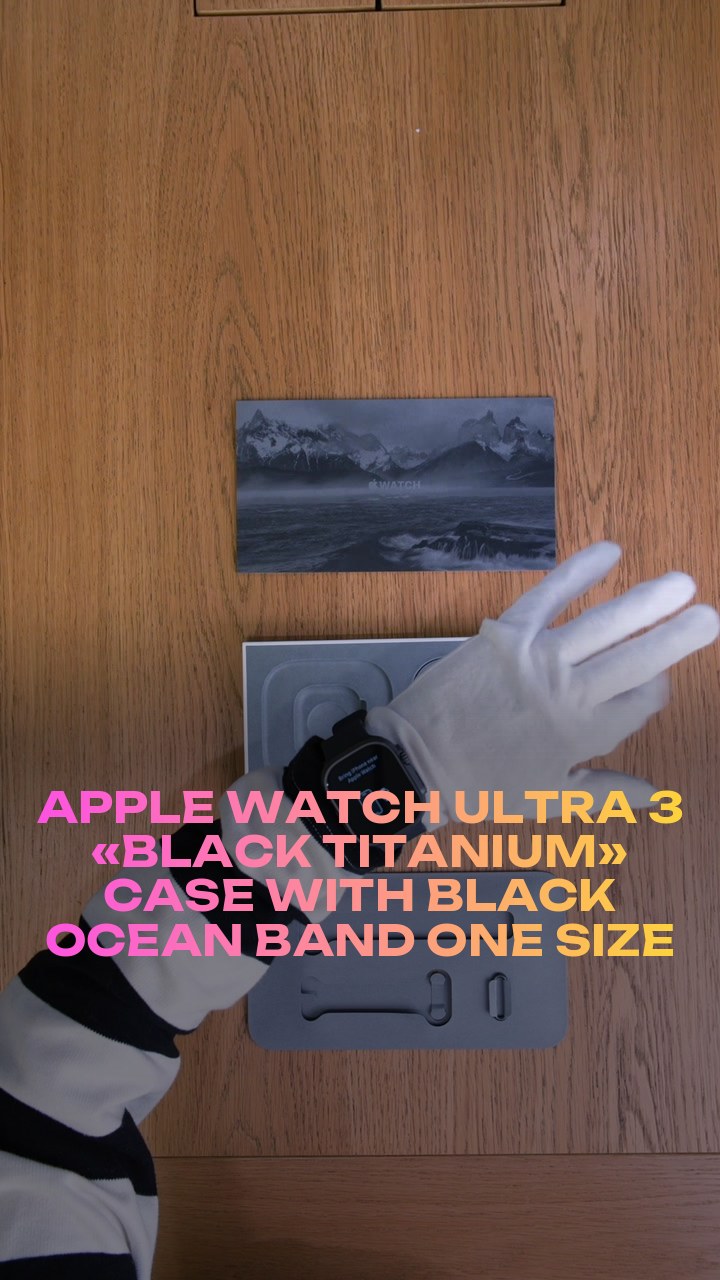 Apple Watch Ultra 3 49 мм «Black Titanium» Case with Black Ocean Band One Size