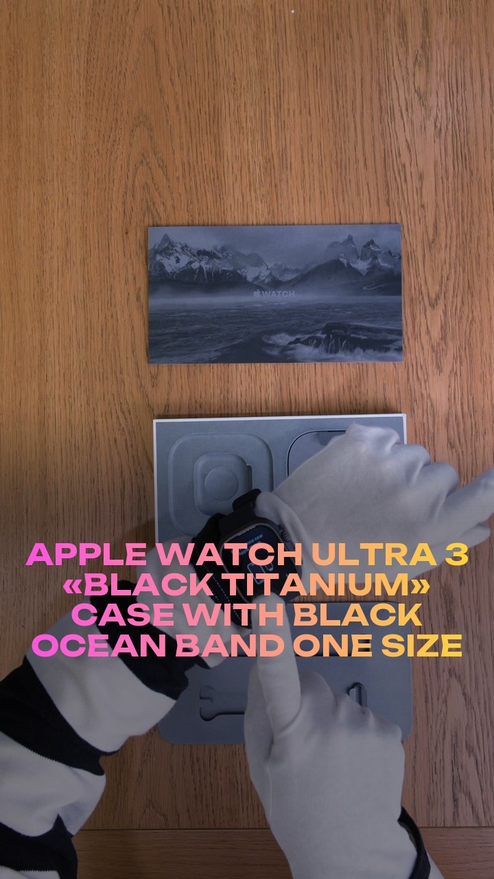 Apple Watch Ultra 3 49 мм «Black Titanium» Case with Black Ocean Band One Size