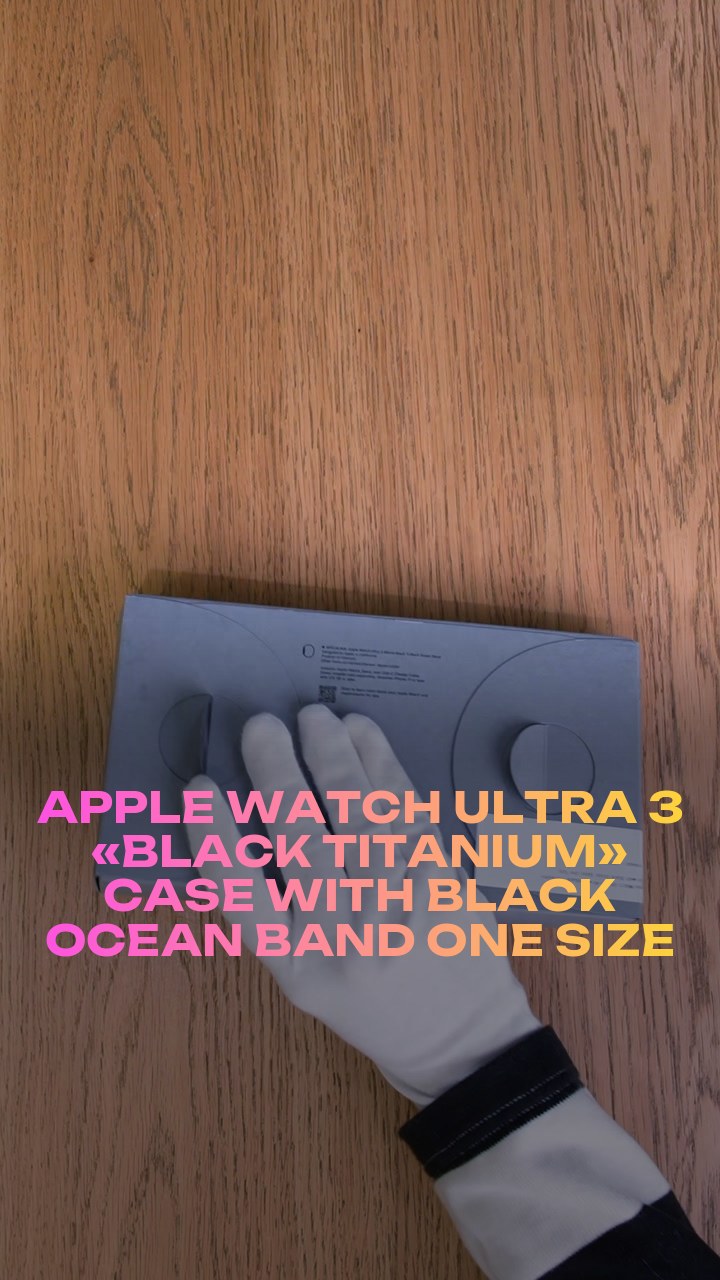 Apple Watch Ultra 3 49 мм «Black Titanium» Case with Black Ocean Band One Size