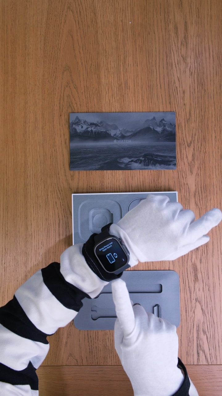 Apple Watch Ultra 3 49 мм «Black Titanium» Case with Black Ocean Band One Size