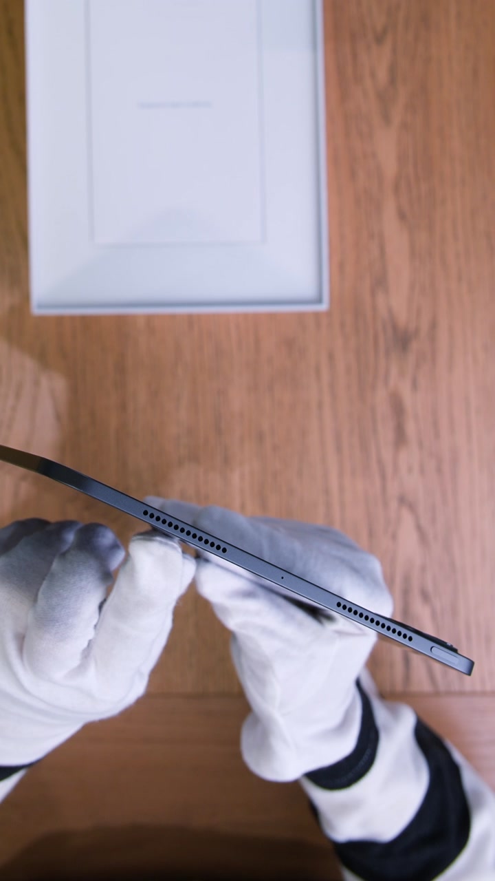 iPad Pro (2025) 11 дюймов Wi-Fi Space Black (Космический черный) Standard glass