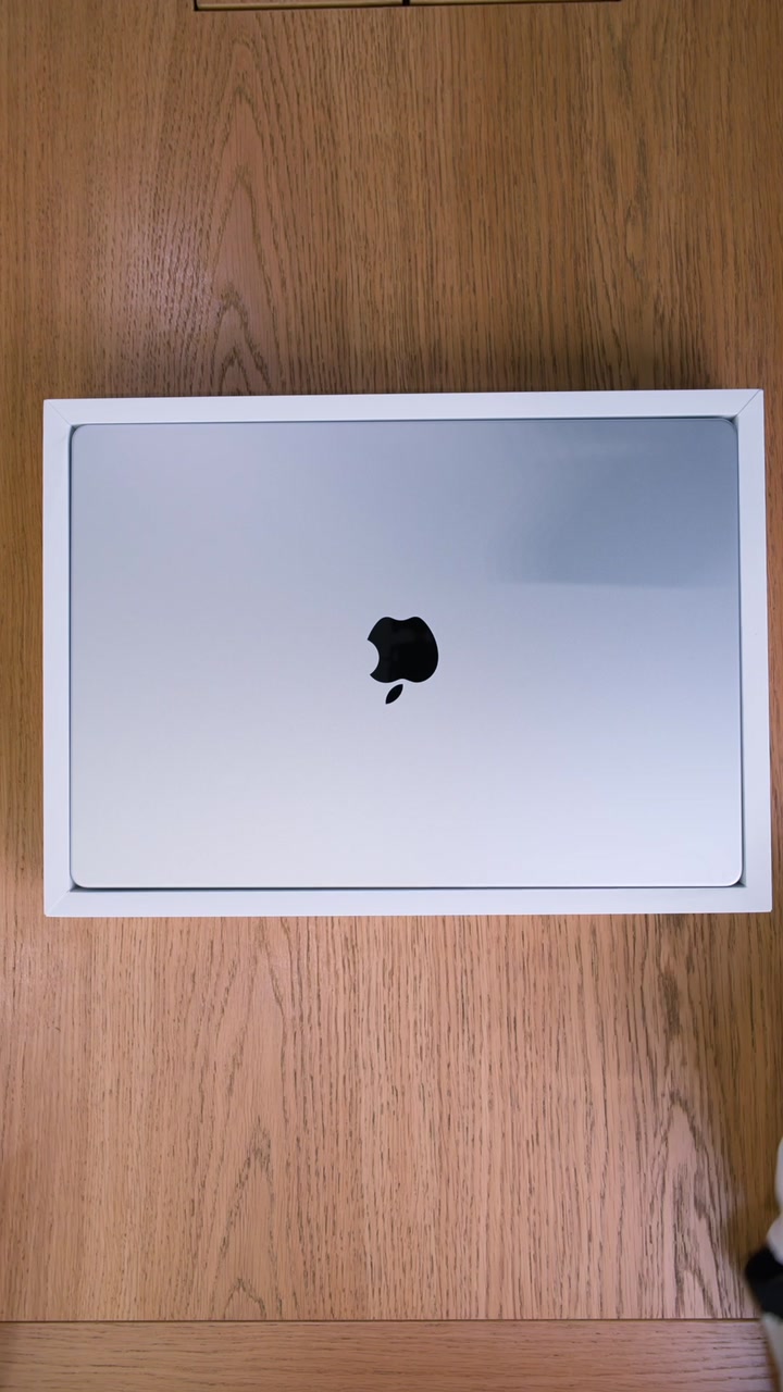 Apple MacBook Pro 16 (2026) Silver