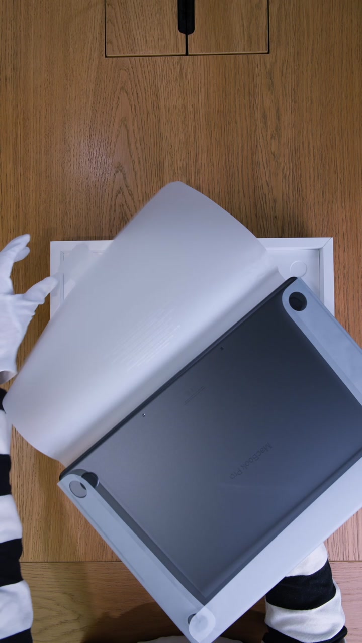 Apple MacBook Pro 16 (2026) Space Black