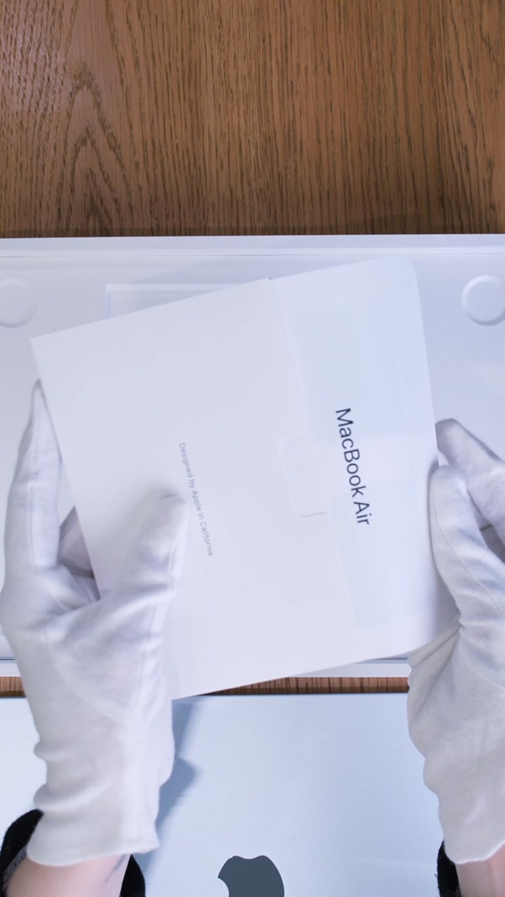 Apple MacBook Air 13 (2026) M5 Sky Blue