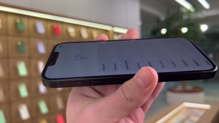 iPhone 14 Midnight