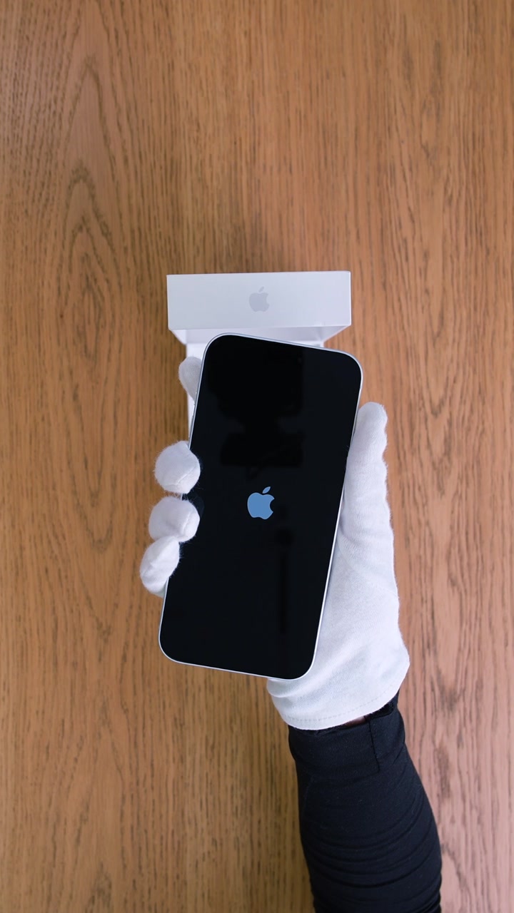 Apple iPhone 17 Pro Max Silver (Серебристый)