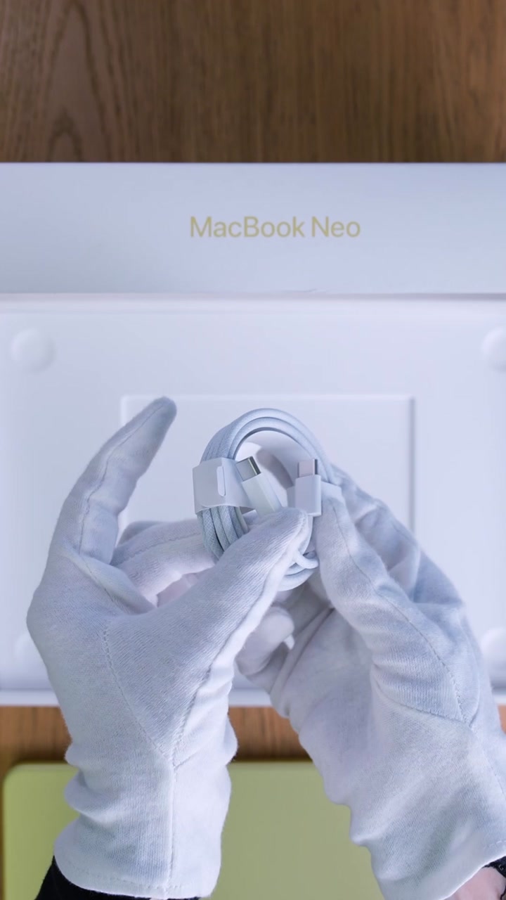 Apple MacBook Neo (2026) A18 Pro (6CPU/5GPU/8GB/512GB) Citrus (MHFE4)