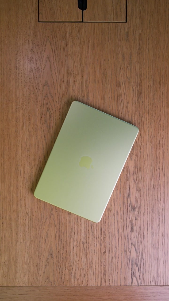 Apple MacBook Neo (2026) A18 Pro (6CPU/5GPU/8GB/512GB) Citrus (MHFE4)